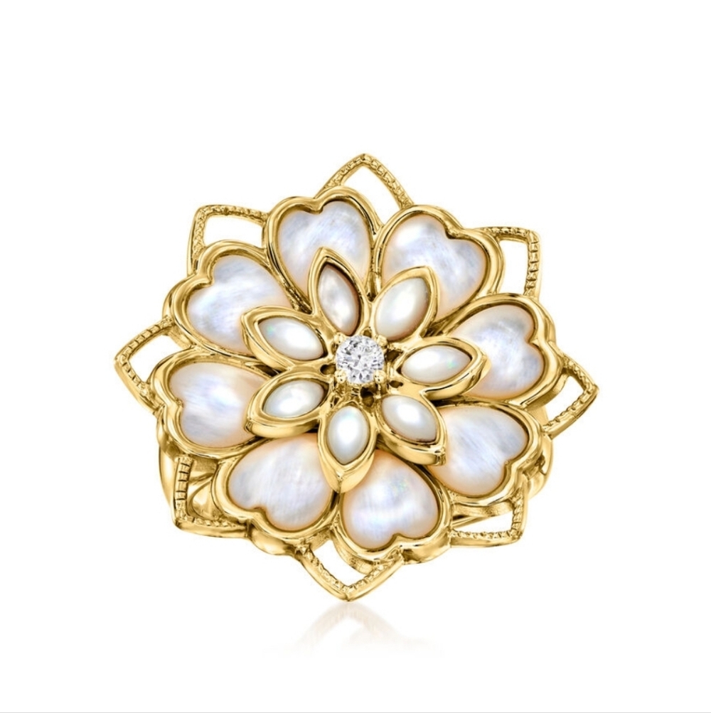 Mother Of Pearl Flower Ring With Single White Topaz In 18K